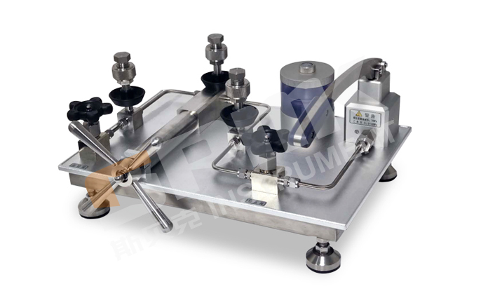 SPMK990S油介质高压压力源 SPMK990S油介质高压压力源