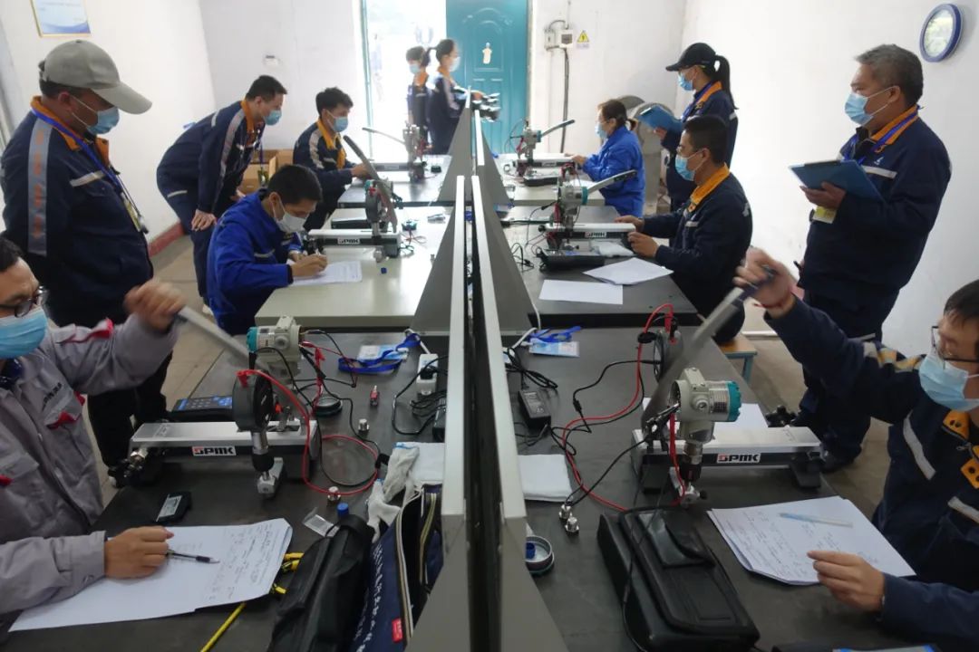 1635814456656053.jpg 1635814456656053.jpg