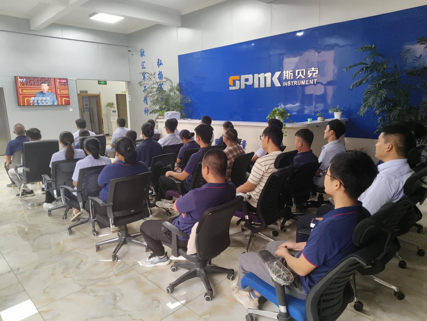 1756889741501185.jpg 1756889741501185.jpg